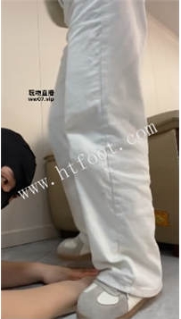 ZB4158 深情】找素人洗脚22分钟