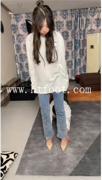 TL29109 二宝】03小美女超美脚又来了感觉她快去世了60分钟