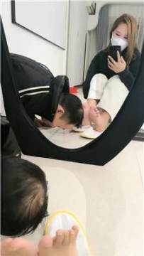 【调教视频】【夏媛】镜前玉足狂舔 JS250305-14