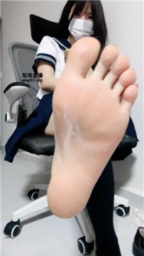 【第一视角】【甜心兔兔】jk裸足辱骂专场    250408-19