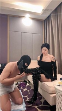 【调教视频】【艺小主】骑狗背胯下辱-重度掐乳 bf59816