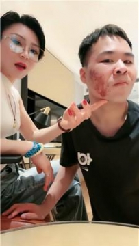 【调教视频】【爵恋霸主】小白鞋船袜小主虐专场 JS250506-27