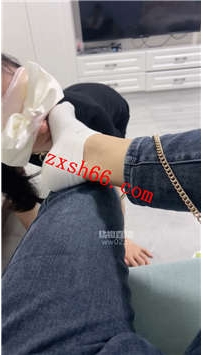 TLZB26047合肥宇王-男主调教女奴舔脚深喉坐脸口水圣水喂52分