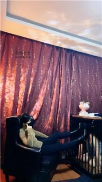 【调教视频】【冷颜】囚禁狗笼-狗盆喂圣水 JS250112-42