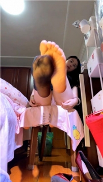 【第一视角】【月焱】高跟黑丝裸足控炸    251227-28