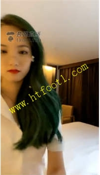 TL21011 弯弯小阿姨S溜进主人房间狂舔驯服人肉坐垫42分钟
