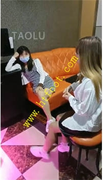 TL27916 小猫咪】KTV和闺蜜虐狗44分钟