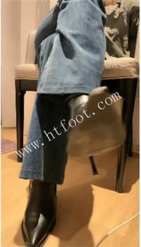 ZB1783 辣姐】你的G麻麻51分钟最后几分钟卡顿