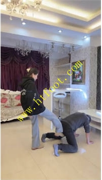 TL34249 潘妮】女大雪生遇素人暴力调教54分钟