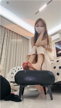 【调教视频】【楚楚】腿绞窒息-玉足狂舔 JS250721-21