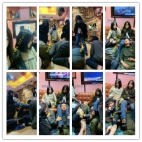 雪莉 让闺蜜们玩狗