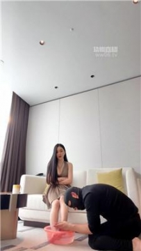 【调教视频】【风吟】强迫男友喝洗脚水 JS251119-8