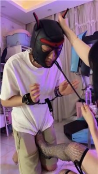 【调教视频】【幻爱公主殿下】轮流舔姐妹花的脚丫【续集】 JS250626-27