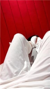 【调教视频】【簌簌大人S】白袜脚蹂躏狗脸 JS251205-46