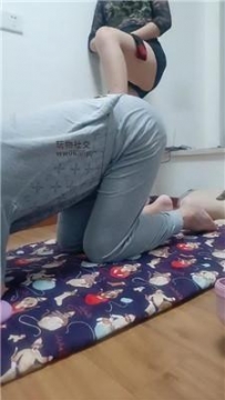 【调教视频】【思纯】性感黑丝美腿踩虐鞭打【上】 bf49559