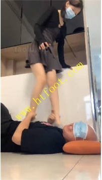 TL38027 精神小妹】随意的踩踏33分钟