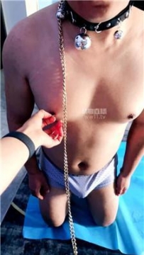 【调教视频】【短发】酸臭玉足蹂躏家奴 JS251223-12