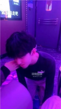 【调教视频】【小戚】KTV双S玩虐骚奴 JS251123-8