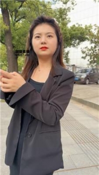 【调教视频】【素人挖掘机】素人S-车内皮鞋白船袜羞辱 JS250418-4