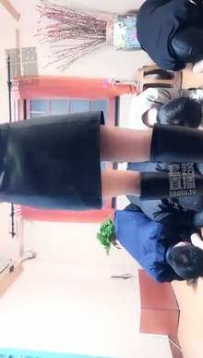 TL7245 维亚 四狗伺主 裙下之臣