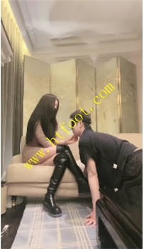 TL37415 妆主大大】长靴白袜伺候65分钟【视频有轻微卡顿】