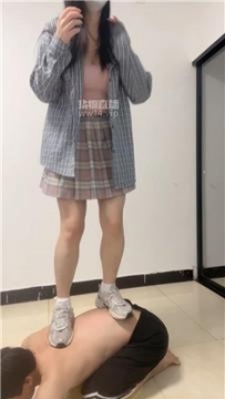 【调教视频】【小宇狗狗】脏鞋白袜暴力踢踹 JS250923-6