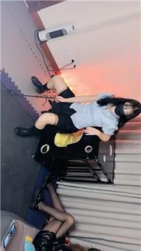 【调教视频】【婉心】双S-囚禁刑箱/鞭打舔脏鞋【双视角版】JS250222-31