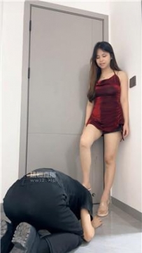 【调教视频】【白鹭】骑马狗爬胯下辱-高跟踩踏【双视角版】 bf56912