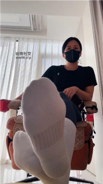 【第一视角】【冷颜】臭白袜贞操锁    250203-4