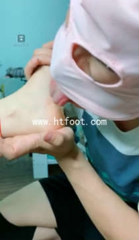 TL11036 贝蒂 第一视角舔脚