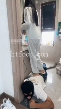 ZB9276 兮皇--家奴伺候日常生活42分钟