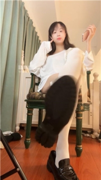 【第一视角】【奶豆包】过膝白丝    250721-15