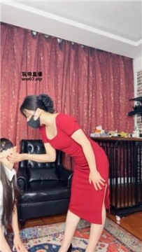 【调教视频】【冷颜】继母羞辱下贱狗女儿 JS250515-3