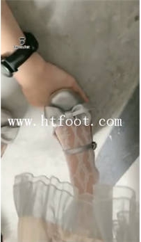 TL16059 绘子学姐S楼道舔鞋口水深hou40分钟