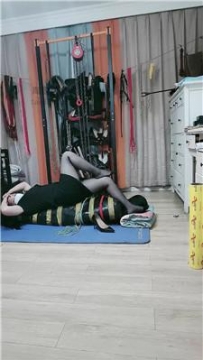 【调教视频】【安心】全包踩虐木乃伊狗【下】 JS260104-11