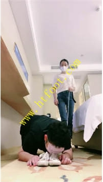 TL32684 丝琦】双女王调教67分钟