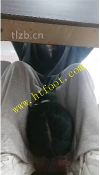 NNTL41284 爱可呀】女神学姐在我脚下39分钟
