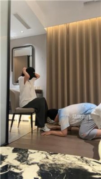 【调教视频】【熙s】品尝运动后原味鞋袜-跳踩踢裆 JS250804-5