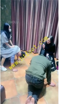 TL27573 逗逗】带素人妹妹黄金双奴全食44分钟