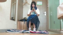 17870【00后A女主】跪舔美女主帆布鞋底闻臭脚棉袜裸足！