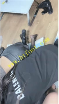 NNTL40654 天津女仆】带着姐妹羞辱35分钟