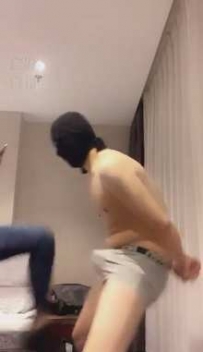 TL7246 维依 重度连续踢裆