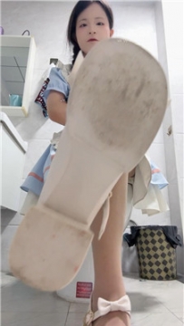 【第一视角】【甜桃】滚进来当马桶    250809-15