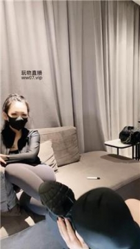 【调教视频】【知妤】车模S-跪舔脏鞋棉袜玉足 bf50864