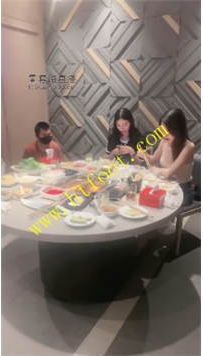 TL31332 七月】海底捞服务员推门进来吓一跳42分钟