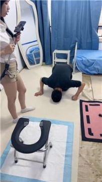 【调教视频】【大幂幂】强迫贱狗喝刷鞋水【双视角版】 JS250921-3