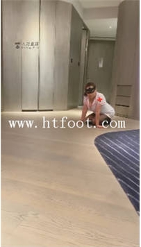 TL16267 乔安S教育骚母G小兔兔夸下直接剩水浇灌50分钟