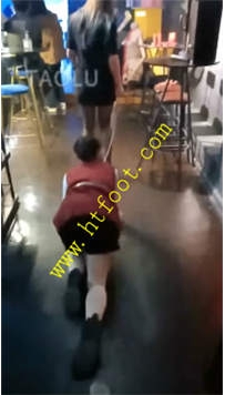 TL27089 女慕乐】酒吧伺候主人32分钟