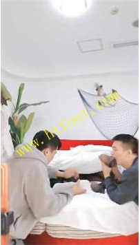 TL34811 刘二狗】带素人男友玩双奴47分钟
