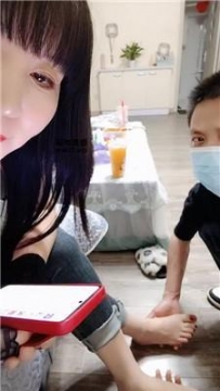 【调教视频】【露丝】下跪伺候沐足 JS250313-30